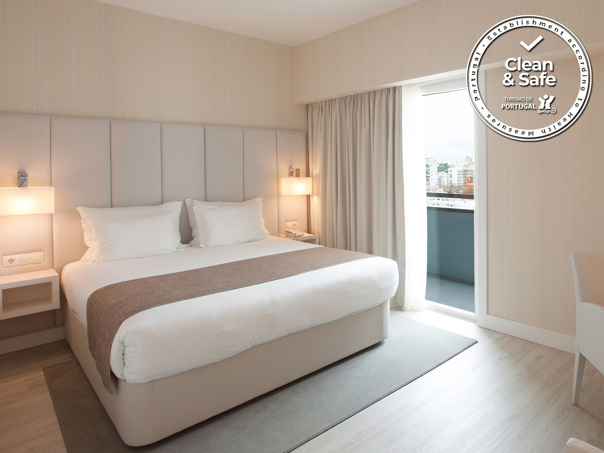 Lutecia Smart Design Hotel 4*